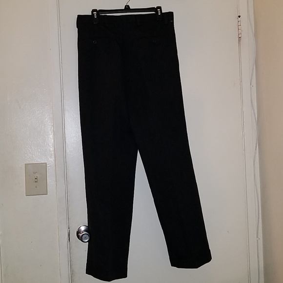 Black dockers stain defender - Picture 2 of 2